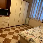 Fantastic 2 Bedroom Apartment - Top Center