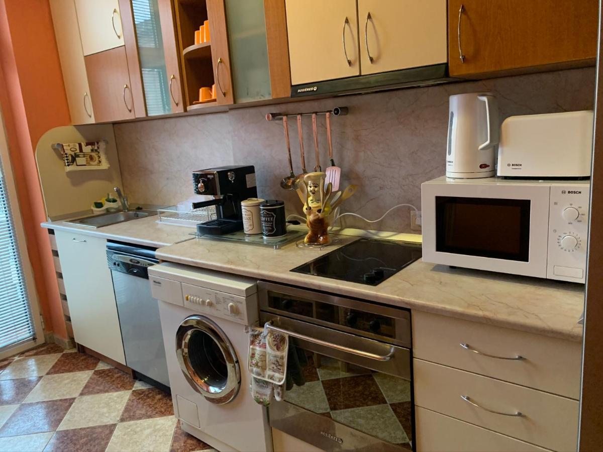 Fantastic 2 Bedroom - Top Center Apartment Sofia